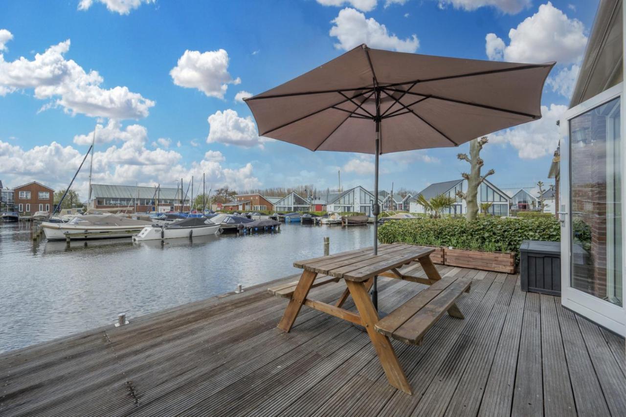 Vila Meerzicht 70 - Vakantiehuis Aan Het Water! Uitgeest Exteriér fotografie
