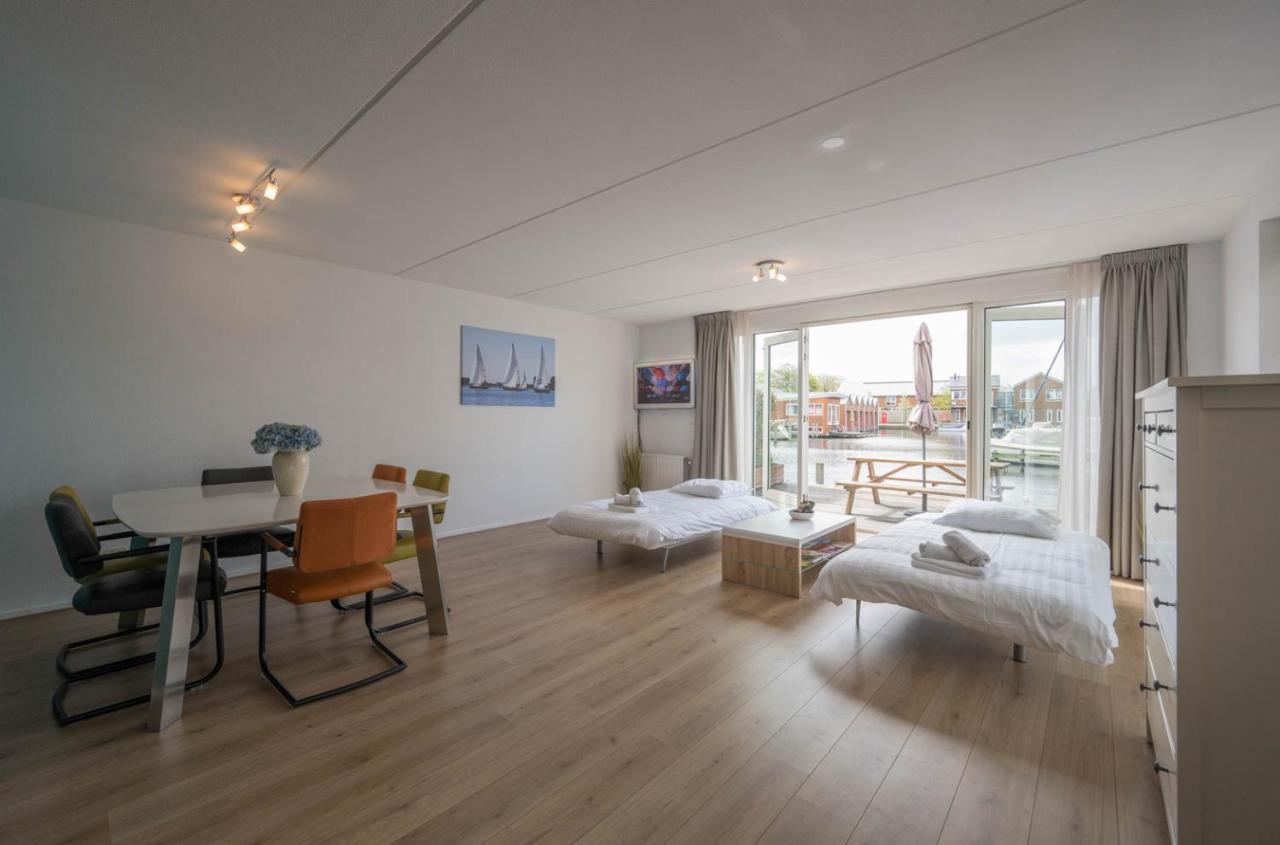 Vila Meerzicht 70 - Vakantiehuis Aan Het Water! Uitgeest Exteriér fotografie